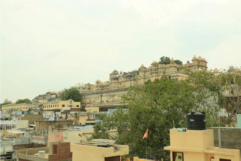 Hotel Janak Niwas Udaipur Eksteriør bilde